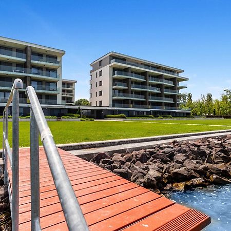 Lake Side Luxury Steps To The Lake Lela - Happy Rentals Balatonlelle Buitenkant foto