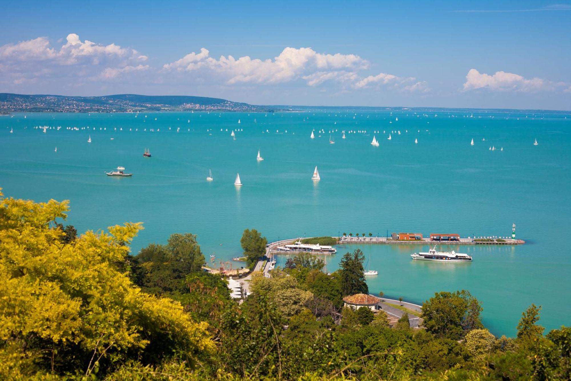 Lake Side Luxury Steps To The Lake Lela - Happy Rentals Balatonlelle Buitenkant foto